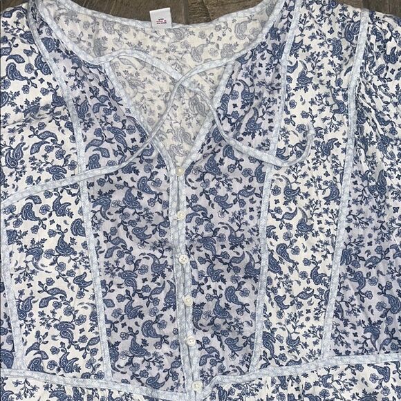 Old Navy Blue Floral Peasant top Blouse - Picture 2 of 3